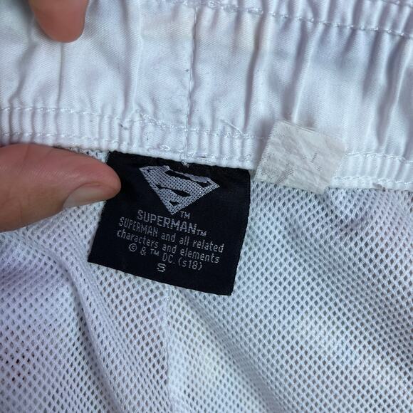 Superman Mens Shorts Swim Trunks Blue Multicolor Superhero Floral Lined Small - Picture 7 of 15